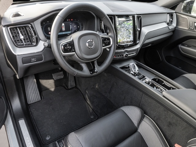 Bild 4 Volvo XC60 Ultimate Dark AWD B4 Diesel EU6d HUD AD Led