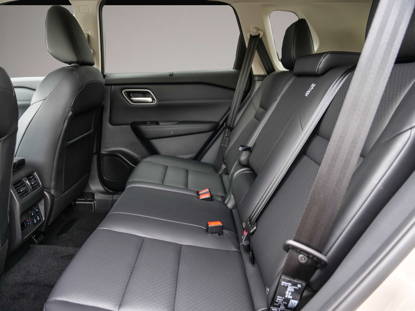 Bild 6 Nissan X-Trail Tekna 1.5 VC-T MHEV 163PS Xtronic 4x2 PG