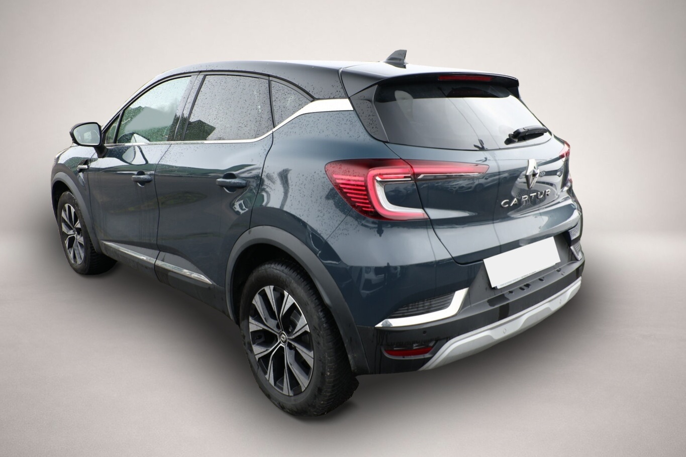 Fotografie 4 des Renault Captur II 1.3 TCe 160 EDC Mild-Hybrid Techno LED