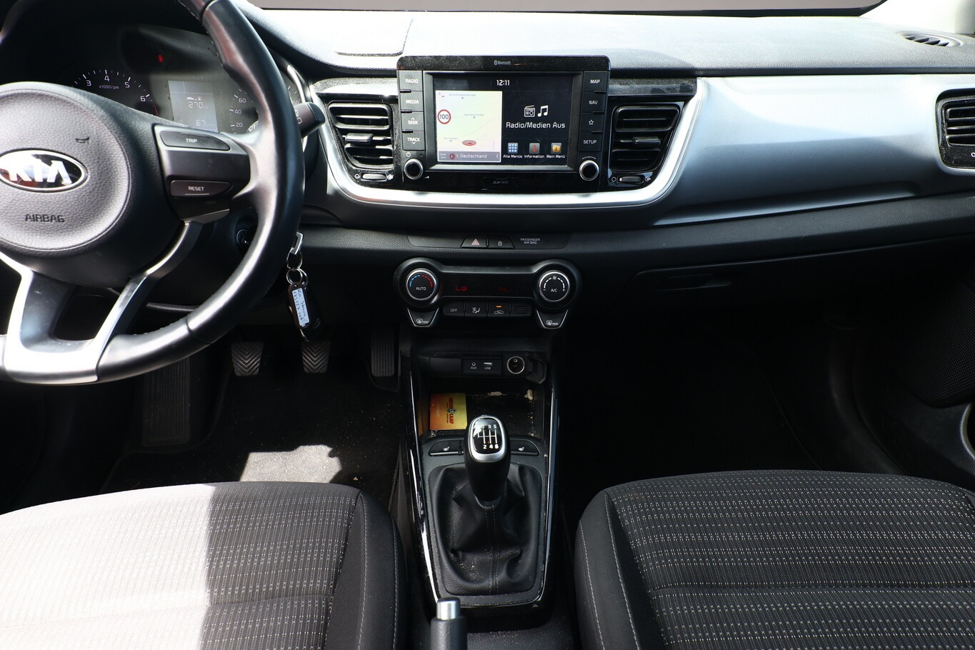 Bild 7 Kia Stonic 1.4 100 Vision Nav Kam PDC SHZ DAB 17Z