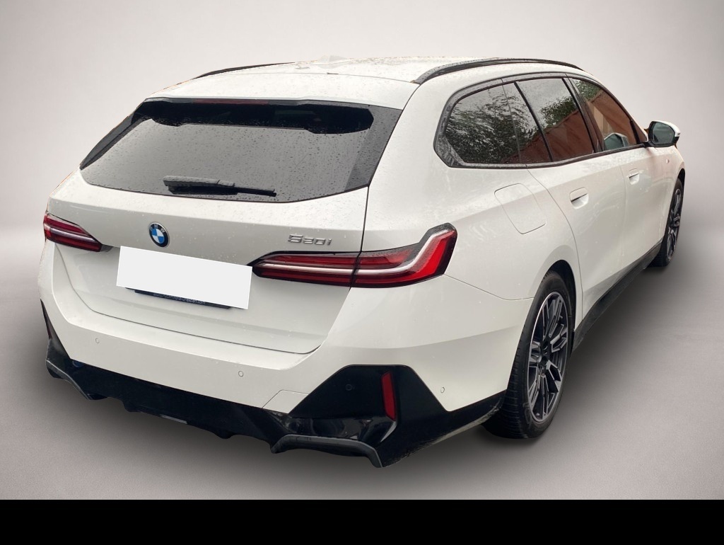 Bild 4 BMW 520 iA M Sport*Standheizung*Anhängerkupplung