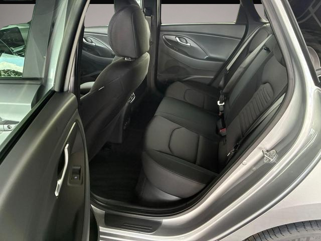 Bild 5 Hyundai i30 Comfort Plus 1.0 TGDI DCT / Navi / ACC / LE.
