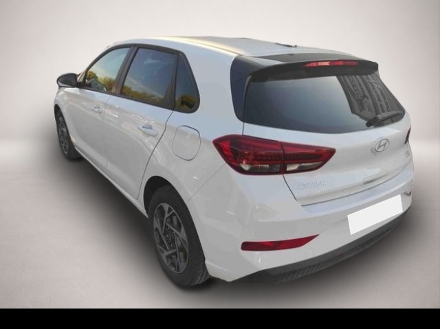Bild 5 Hyundai i30 Family i30 HB 1.6 GO*Navi*LED*Shzg*Lhzg*PDC*Cam.