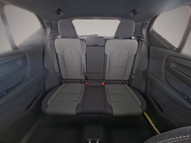 Bild 5 Volvo XC40 Plus Black Edition 2WD StandHZG Digitales C