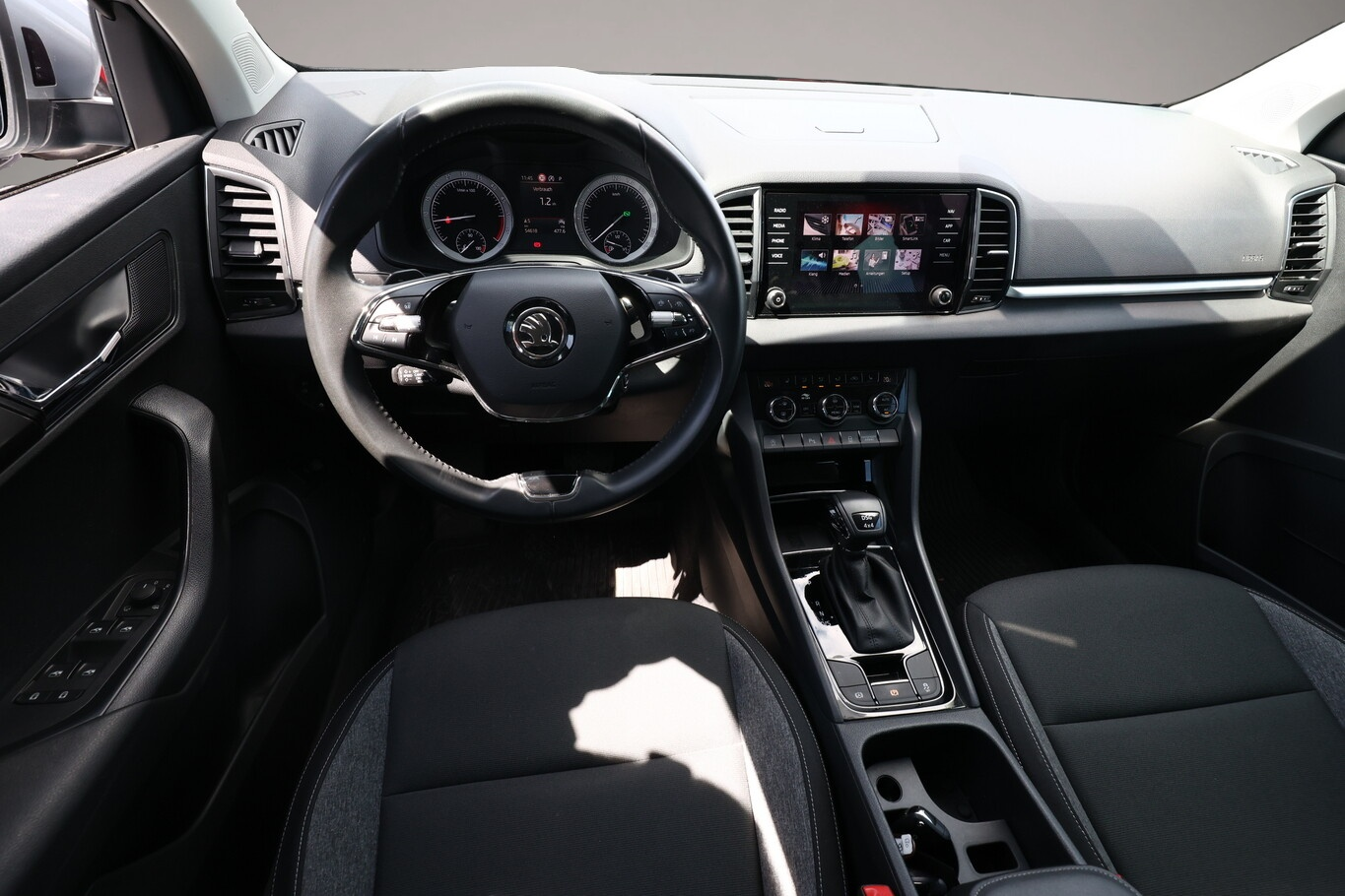 Bild 6 Skoda Karoq 2.0 TDI 150 DSG 4x4 Drive 125 LED AHK ACC