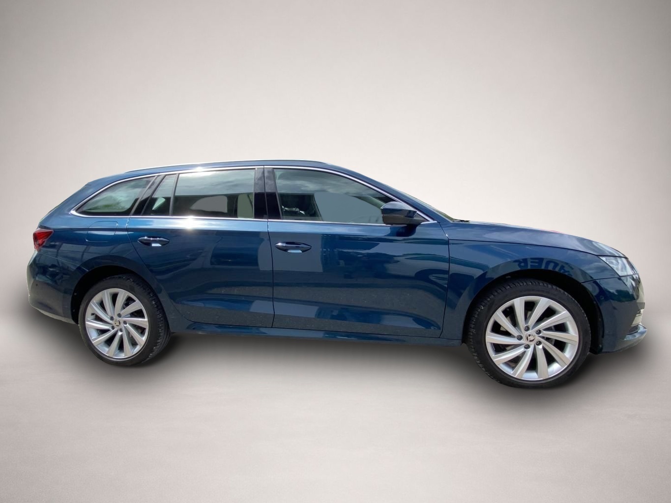 Bild 6 Skoda Octavia Combi 2.0 TDI DSG Style 18"+HEAD-UP+VIRT