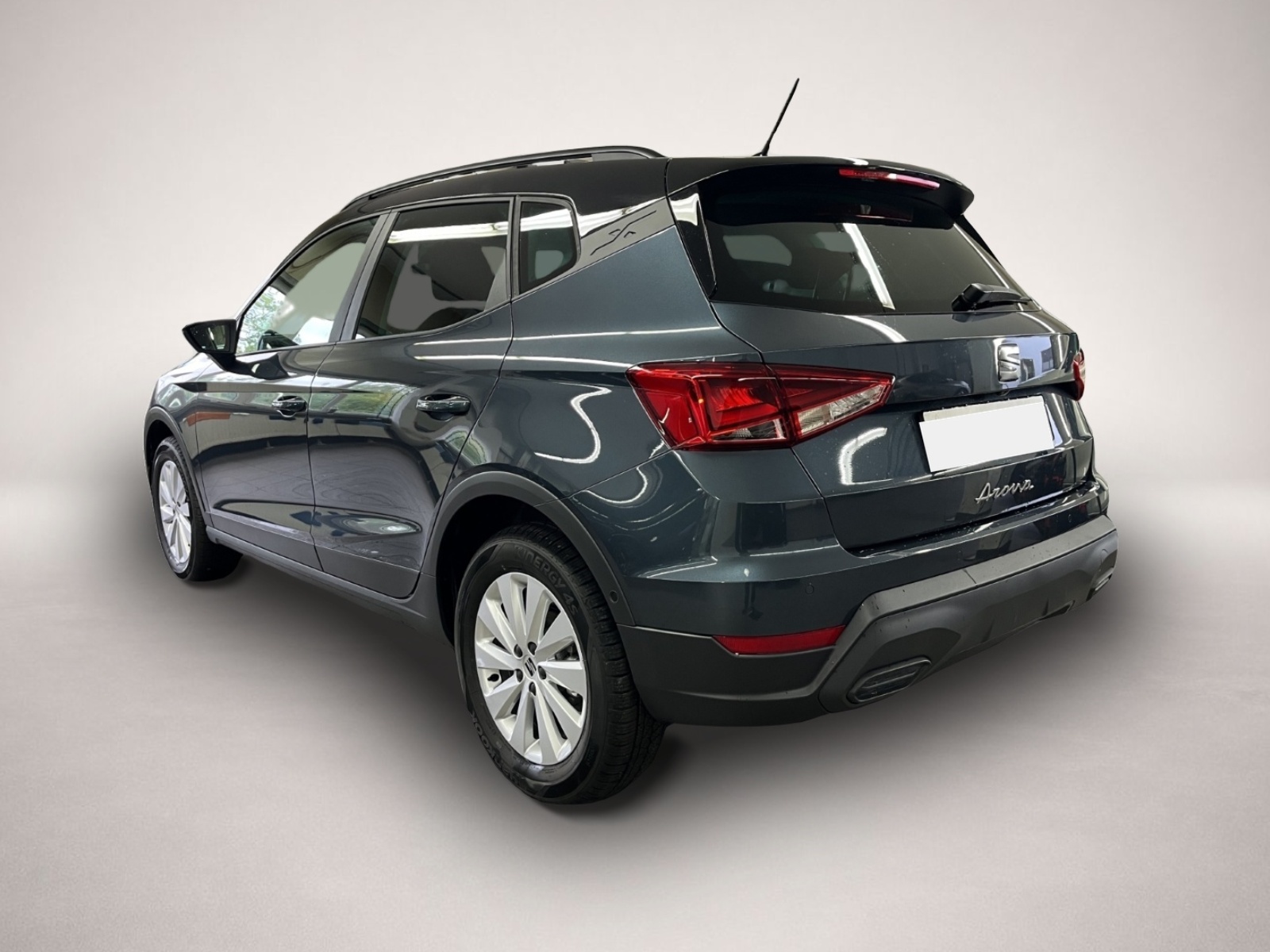 Fotografie des Seat Arona 1.0 TSI DSG Road Edition KAMERA NAVI