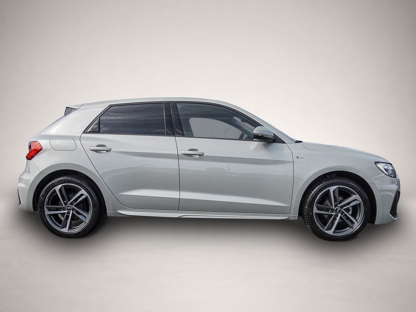 Bild 4 Audi A1 Sportback 25 TFSI S tronic S line (Navi plus)