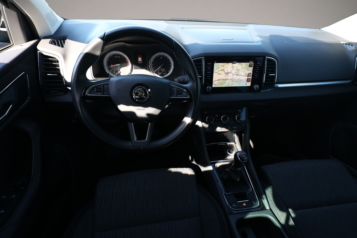 Bild 6 Skoda Karoq 1.5 TSI 150 Style LED Nav SunSet PDC LM17Z