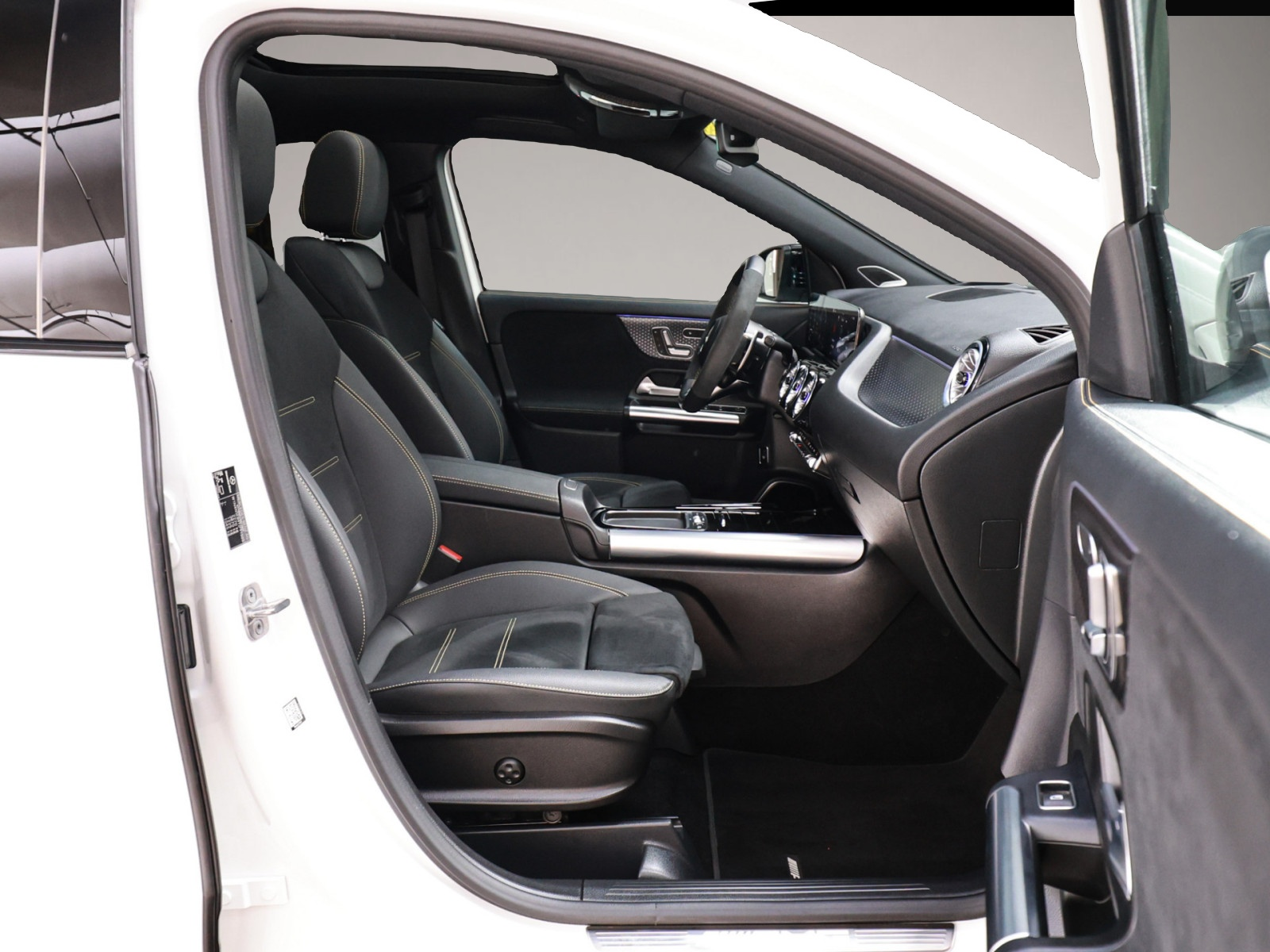 Bild 2 Mercedes-Benz GLA 45 AMG