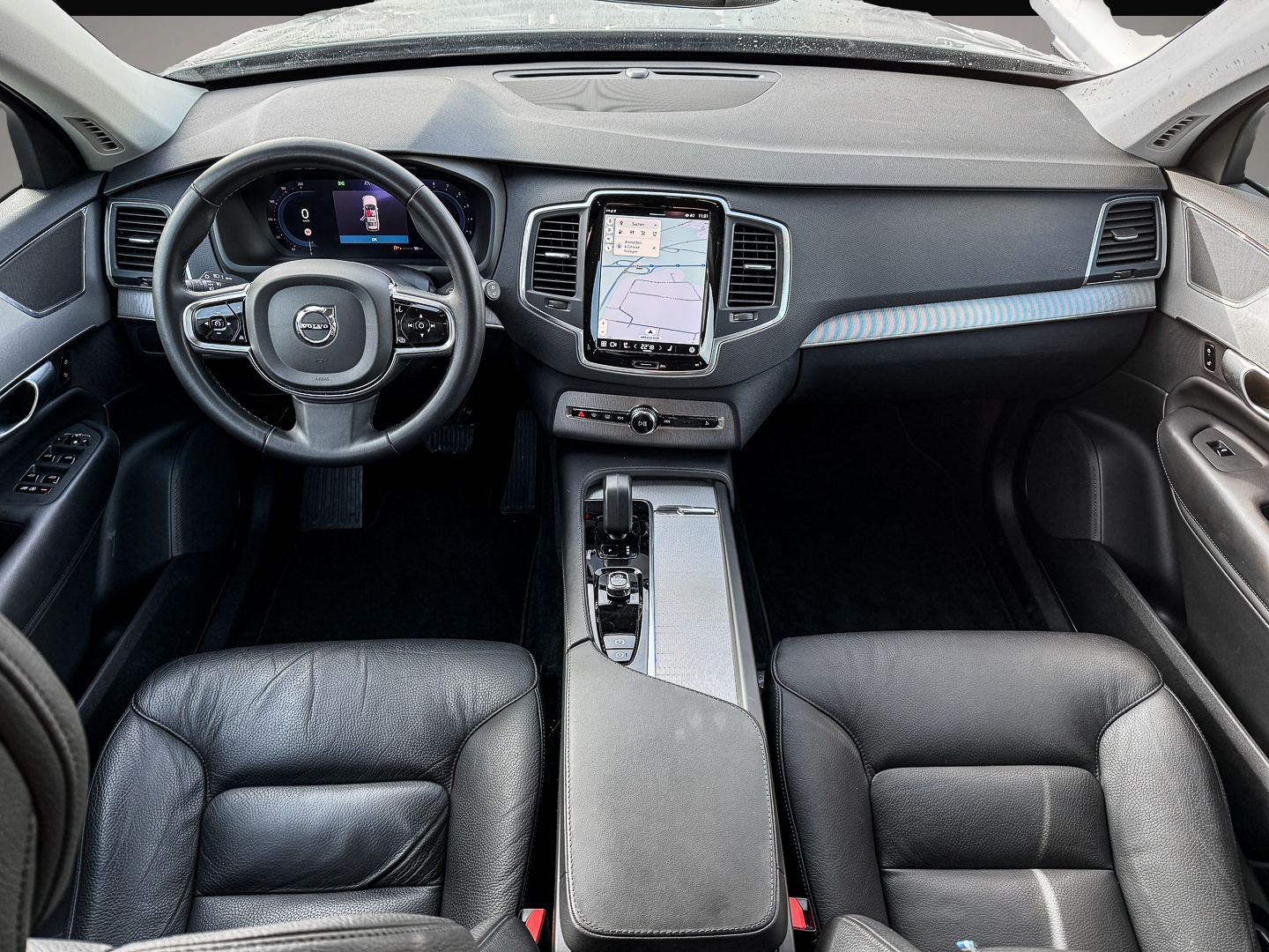 Bild 5 Volvo XC90 B5 Benzin Core AWD 7-Sitzer Lenkradh. Pilot