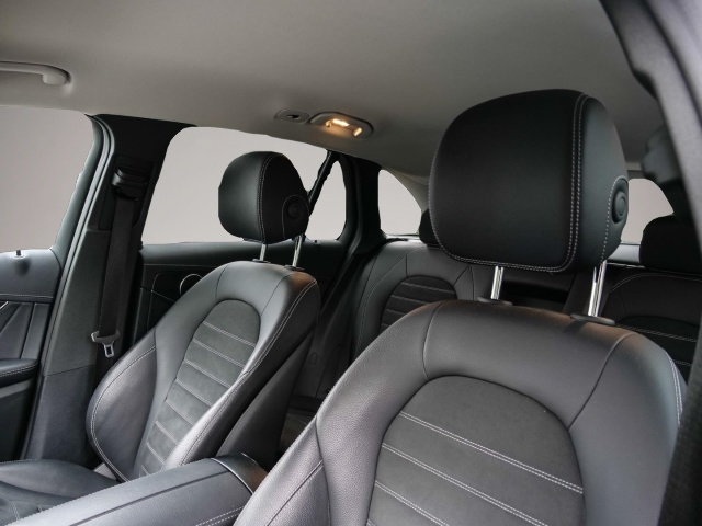 Bild 4 Mercedes-Benz GLC 400 d AMG Line 330PS 4Matic Sportpaket Digit