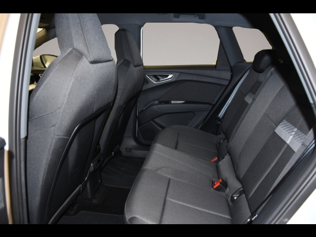 Bild 6 Audi quattro Q4 45 e-tron quattro LED/SONOS/SpoSi