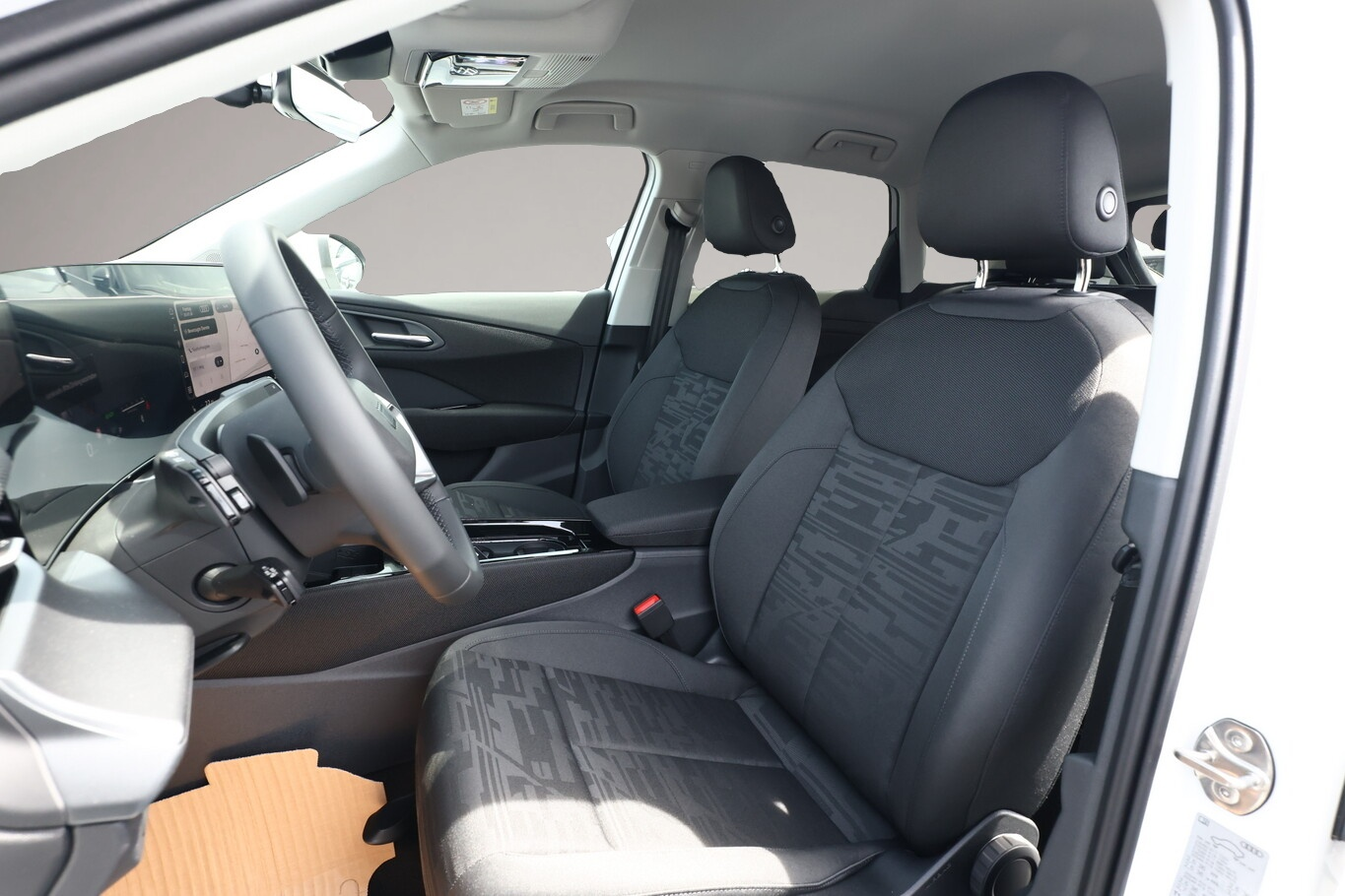 Bild 5 Audi Q3 Tech LED+ KlimaP MMI+ Keyl PrivG 18Z eHK PDC+
