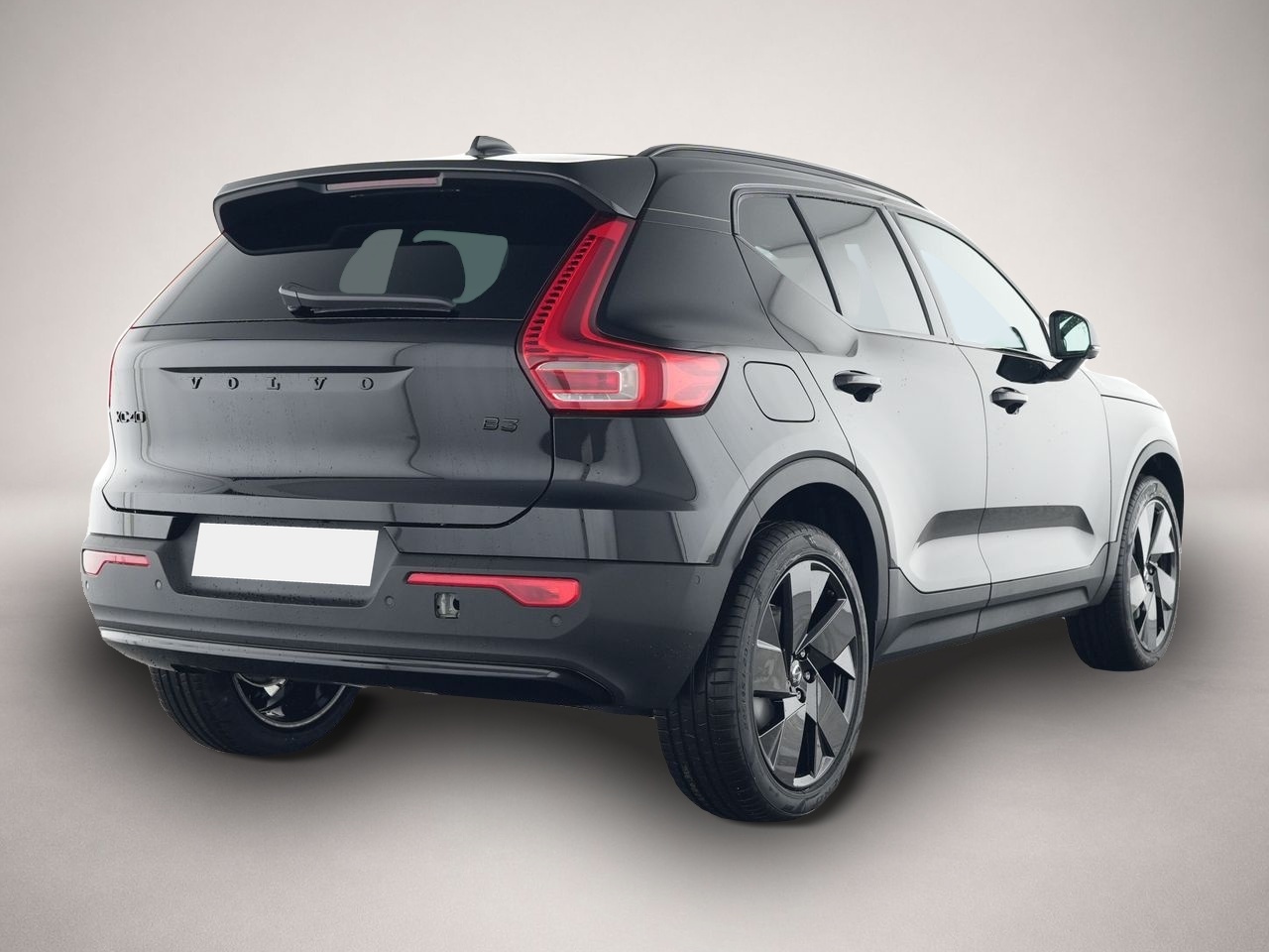 Bild 2 Volvo XC40 Plus Black Edition 2WD StandHZG Digitales C