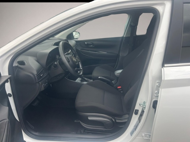 Bild 5 Hyundai i20 FL (MY25) 1.0 T-GDI (100 PS) 7-DCT Prime Nav