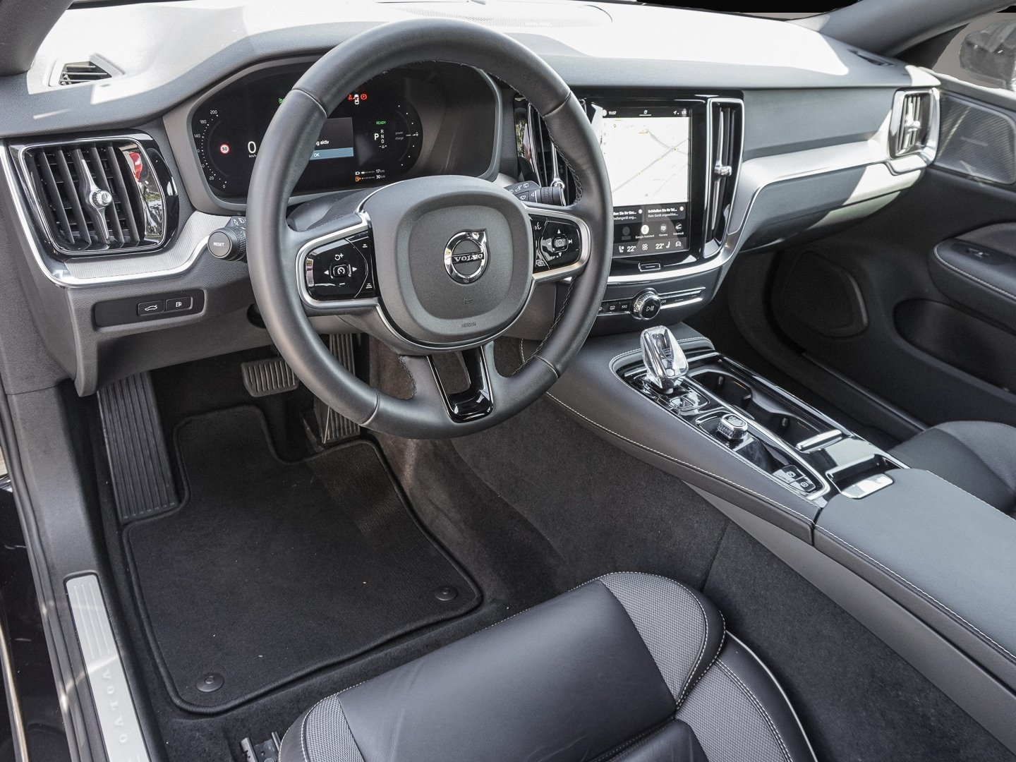 Bild 7 Volvo V60 T8 Twin Engine AWD Plus Dark Plug-In AHK Har