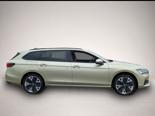 Skoda Superb Superb Combi Selection TDI*DSG AHK 360°Kam Leder - Thumbnail 3