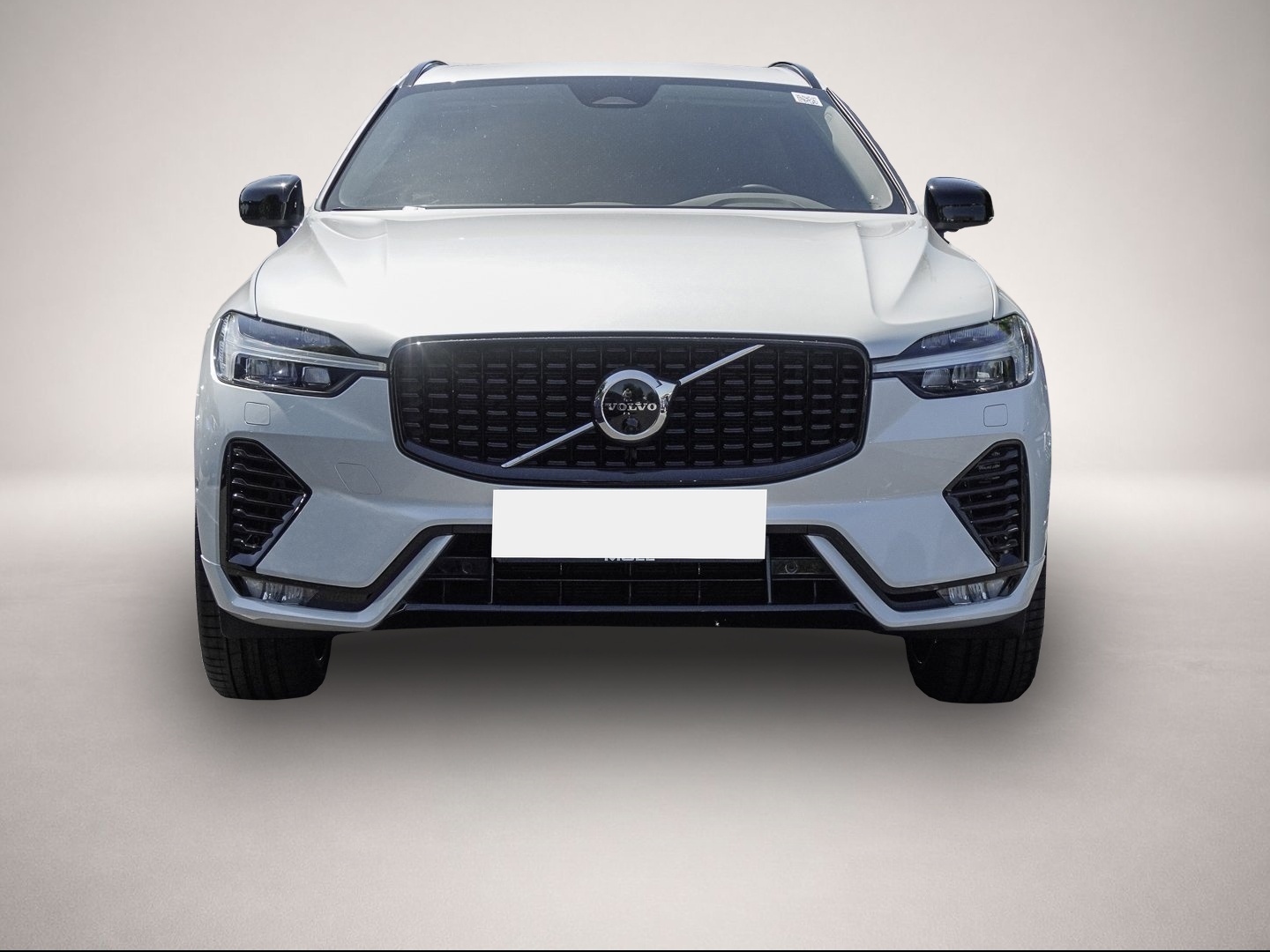 Fotografie des Volvo XC60 B4 2WD Plus Dark AHK LED Pano