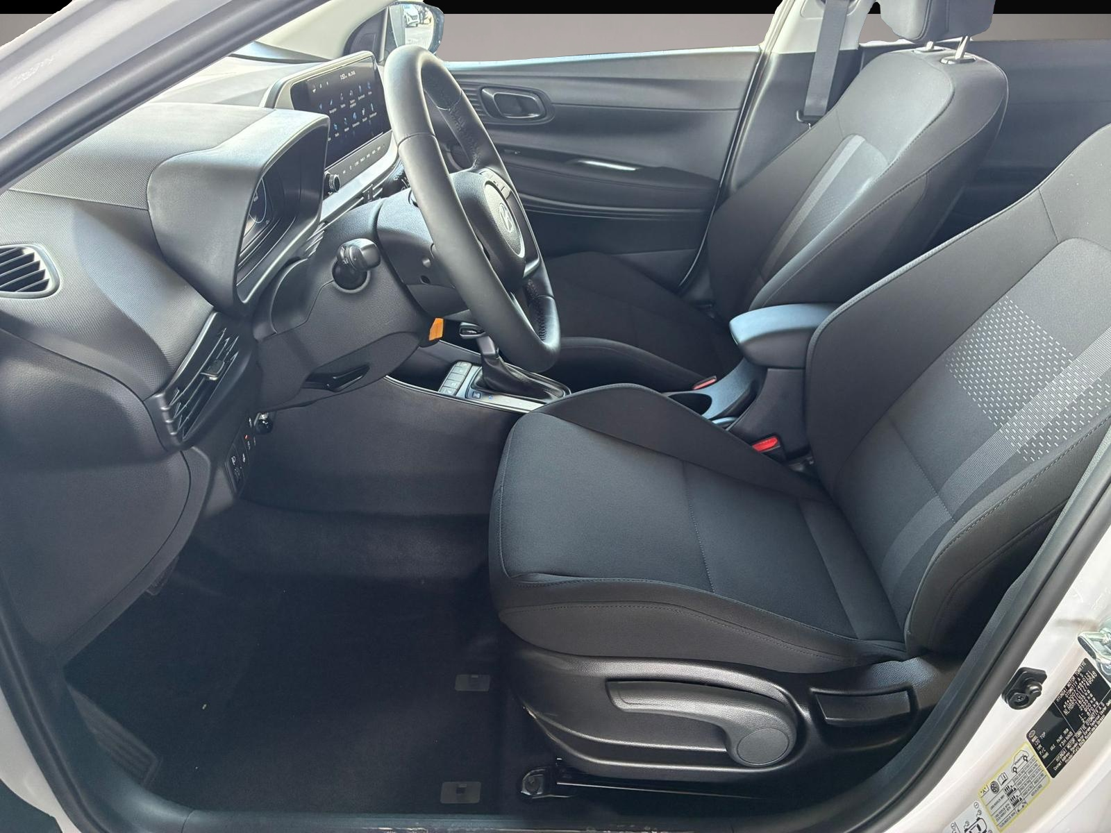 Bild 5 Hyundai i20 Emotion 1.0 T-GDi 7DCT / Navi / Tempomat / S