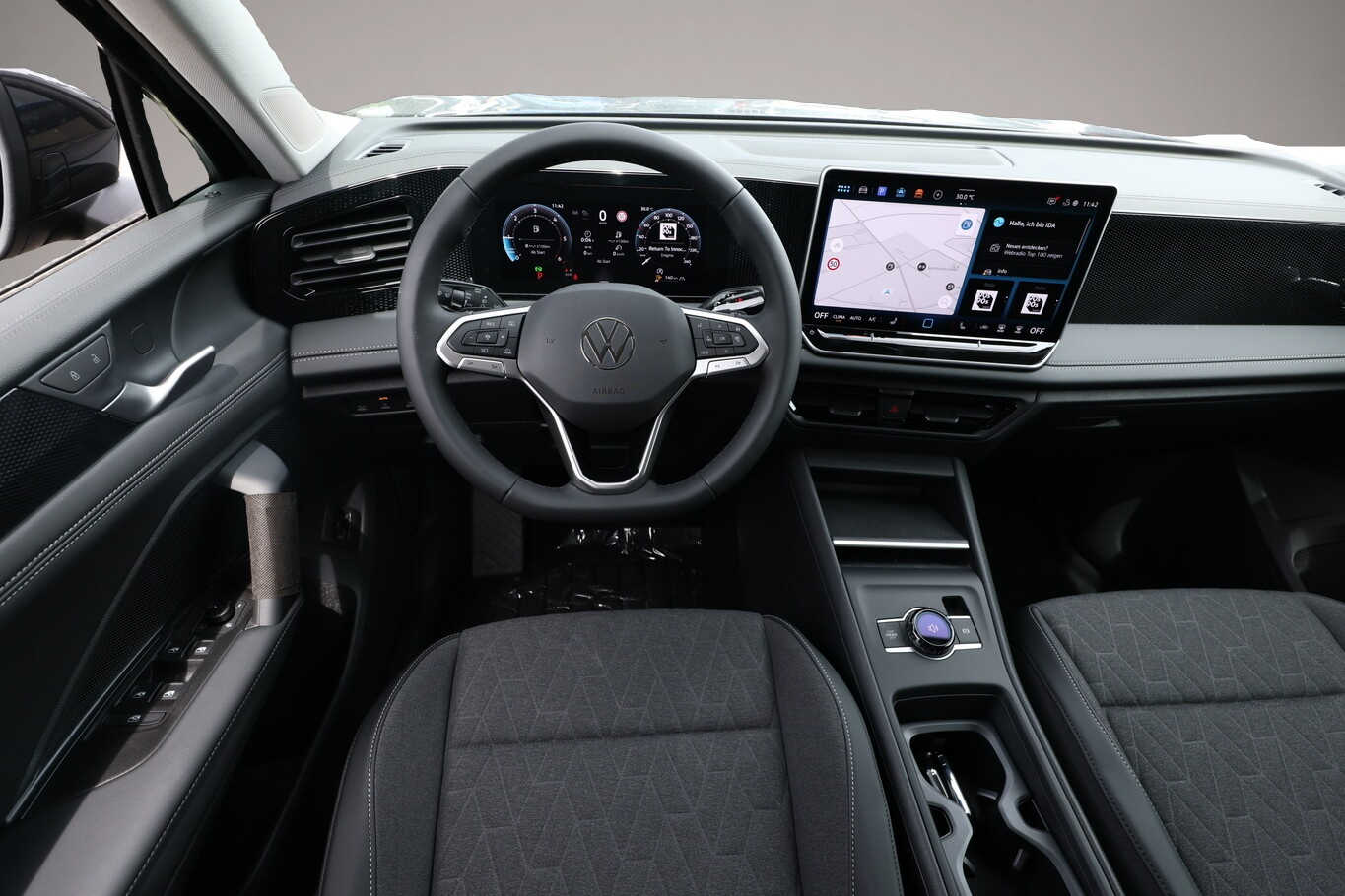 Bild 6 Volkswagen Tiguan DSG LED+ Nav 5JGar IQ.DRIVE SHZ Keyl 17Z