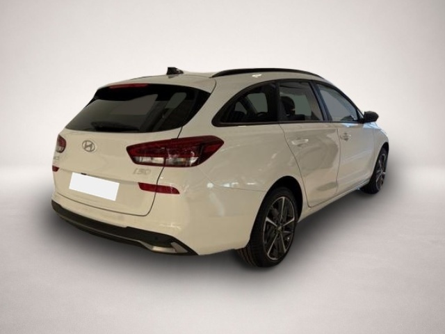 Bild 4 Hyundai i30 GO! Plus 1.5 DPI 71kW (97PS) Sitzheizung, Len...