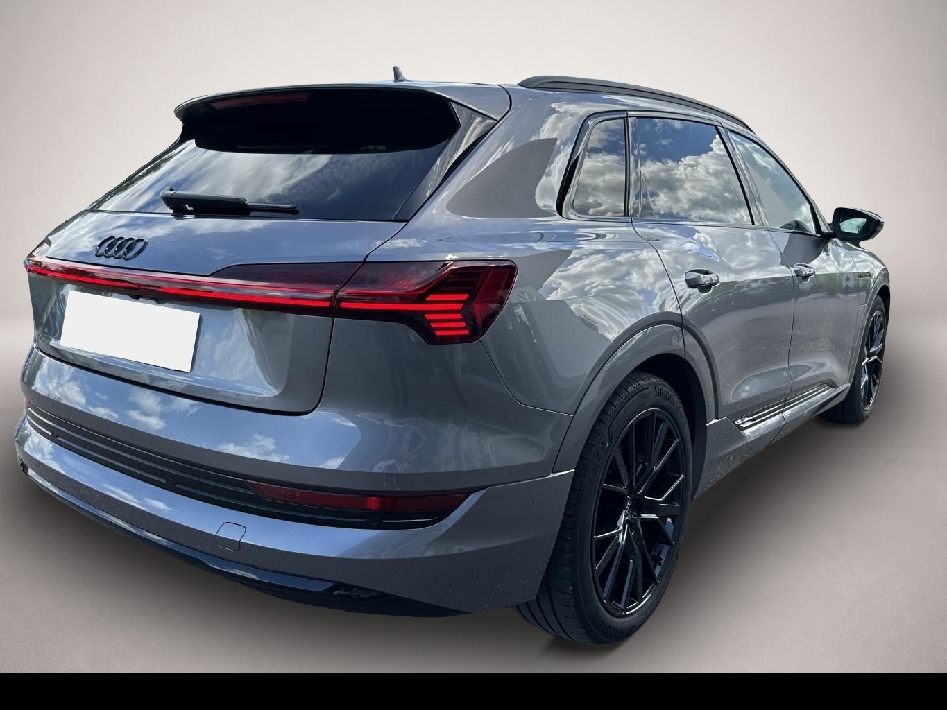Bild 5 Audi e-tron 55 quattro advanced S-LINE OPTIK-BLACK AH