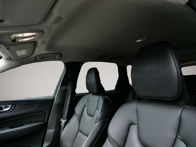 Bild 5 Volvo XC60 Core 2WD AHK Digitales Cockpit Soundsystem