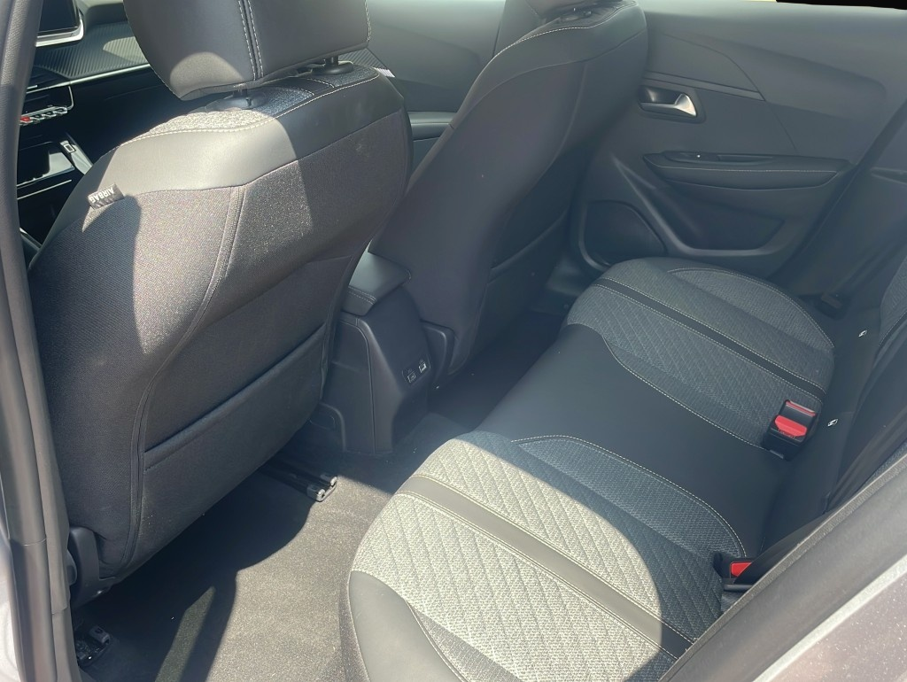Fotografie 5 des Peugeot 208 1.2 Allure Pack*Spurassist*Einparkhilfe*