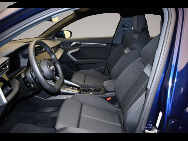 Bild 3 Audi A3 Limousine 30 TFSI S tronic S line SpoFw/el.VS