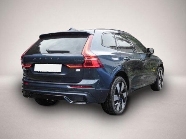 Volvo XC60 XC60 Ultra Dark Recharge Plug-In Hybrid AWD T8 T - Thumbnail 2