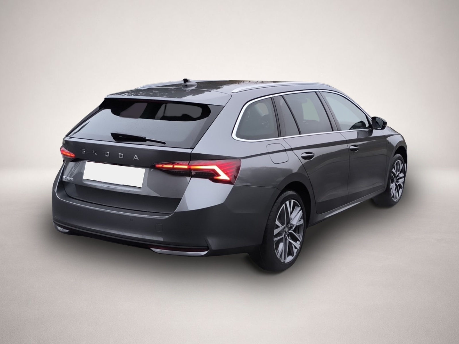 Fotografie des Skoda Octavia Combi 2.0 TDI DSG Tour AHK NAV LED MATRI