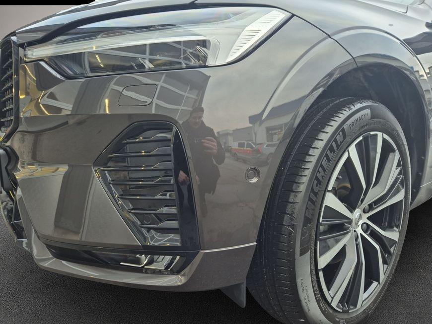 Fotografie Volvo XC60 B5 B AWD Plus Dark Blis*Voll-LED