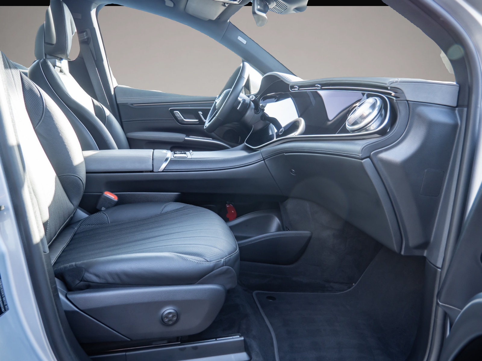Bild 2 Mercedes-Benz EQS