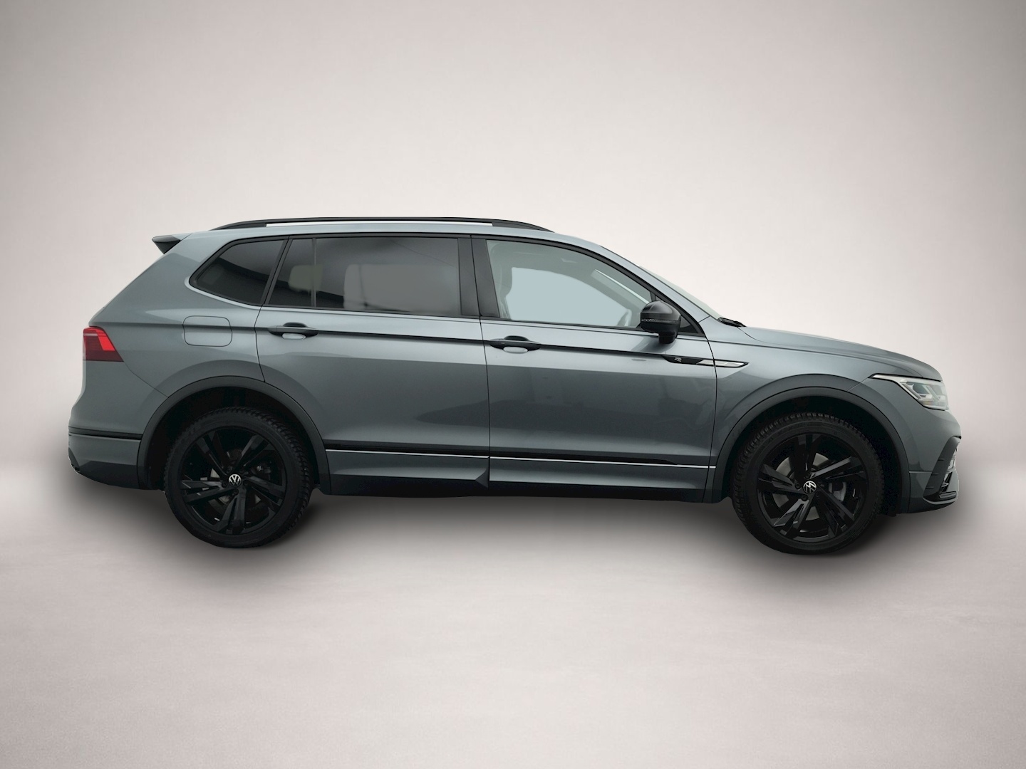 Bild 6 Volkswagen Tiguan Allspace 2.0 TDI DSG 4Mo. R-Line BLACK 7S