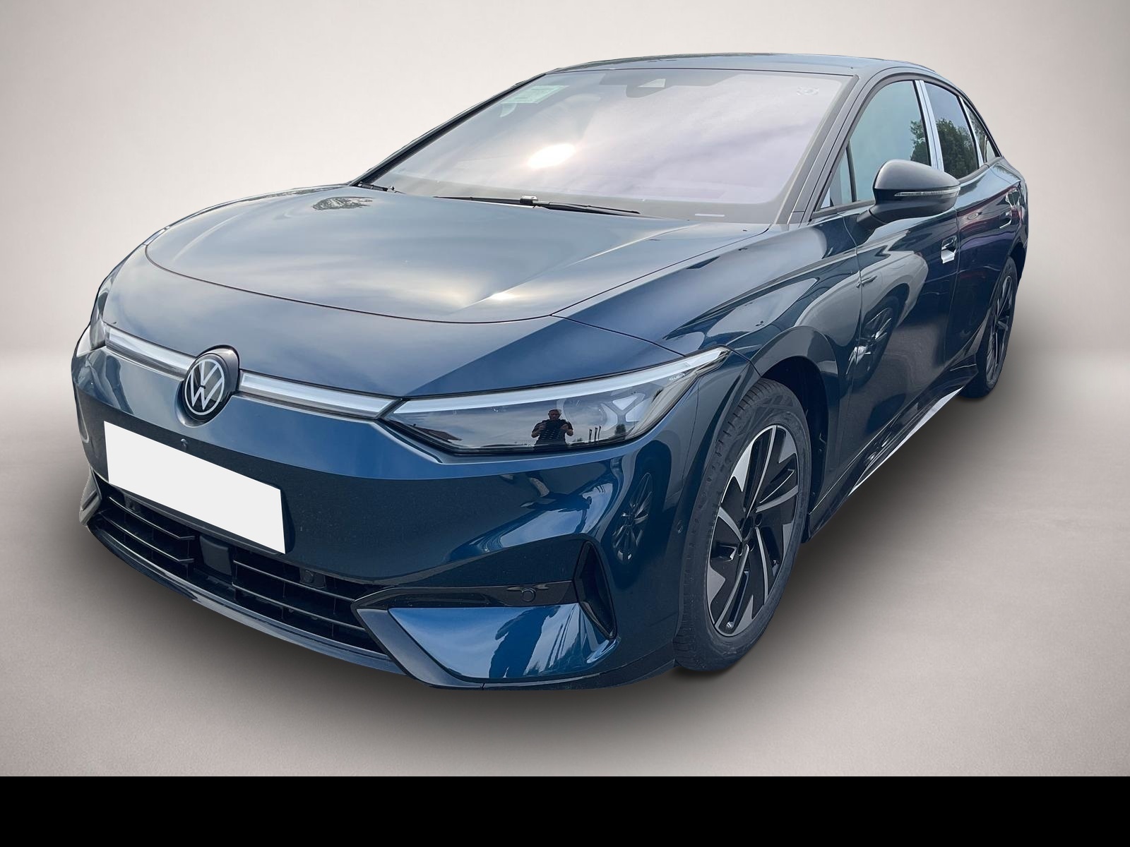 Fotografie 1 des Volkswagen ID.7 Pro Black, AHK, HuD, IQ.Light, IQ.Drive, Ar