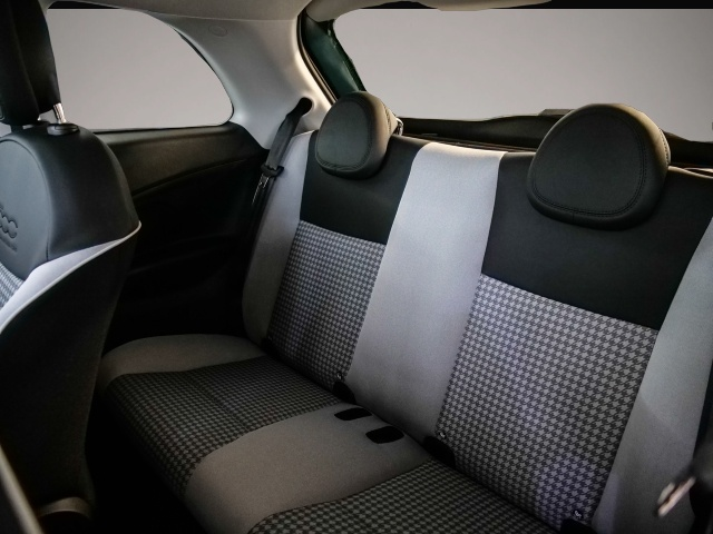 Bild 6 Fiat 500 Hybrid Torino LED Apple CarPlay Android Auto