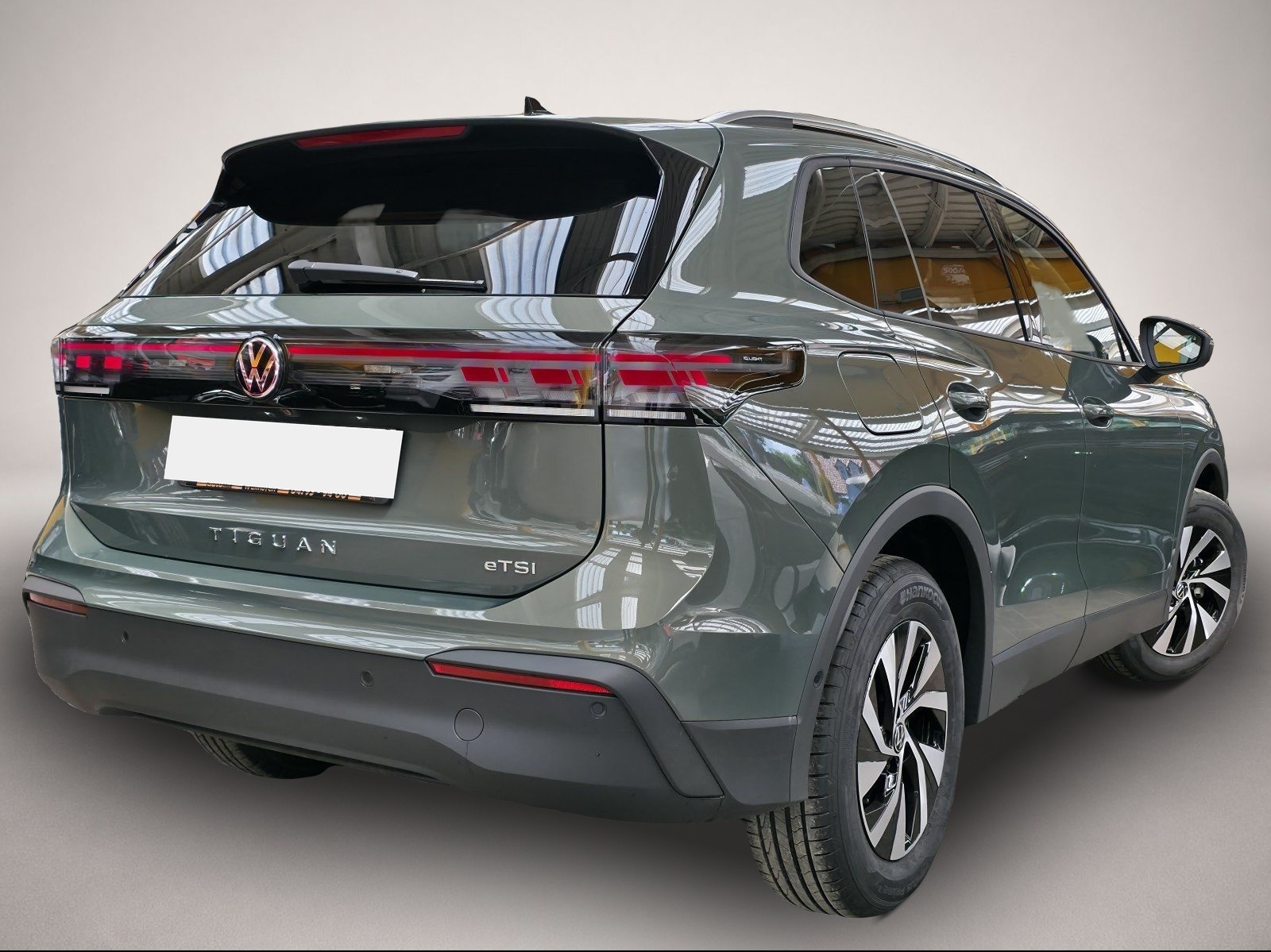 Bild 3 Volkswagen Tiguan 1,5 eTSI el.Heckkl. 360°Kamera Sicherheit