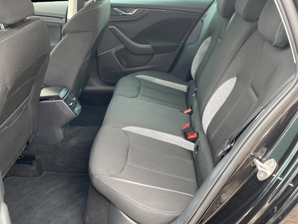 Fotografie 4 des Skoda Scala 1.0 TSI Selection*Digital Cockpit*PDC*DAB+