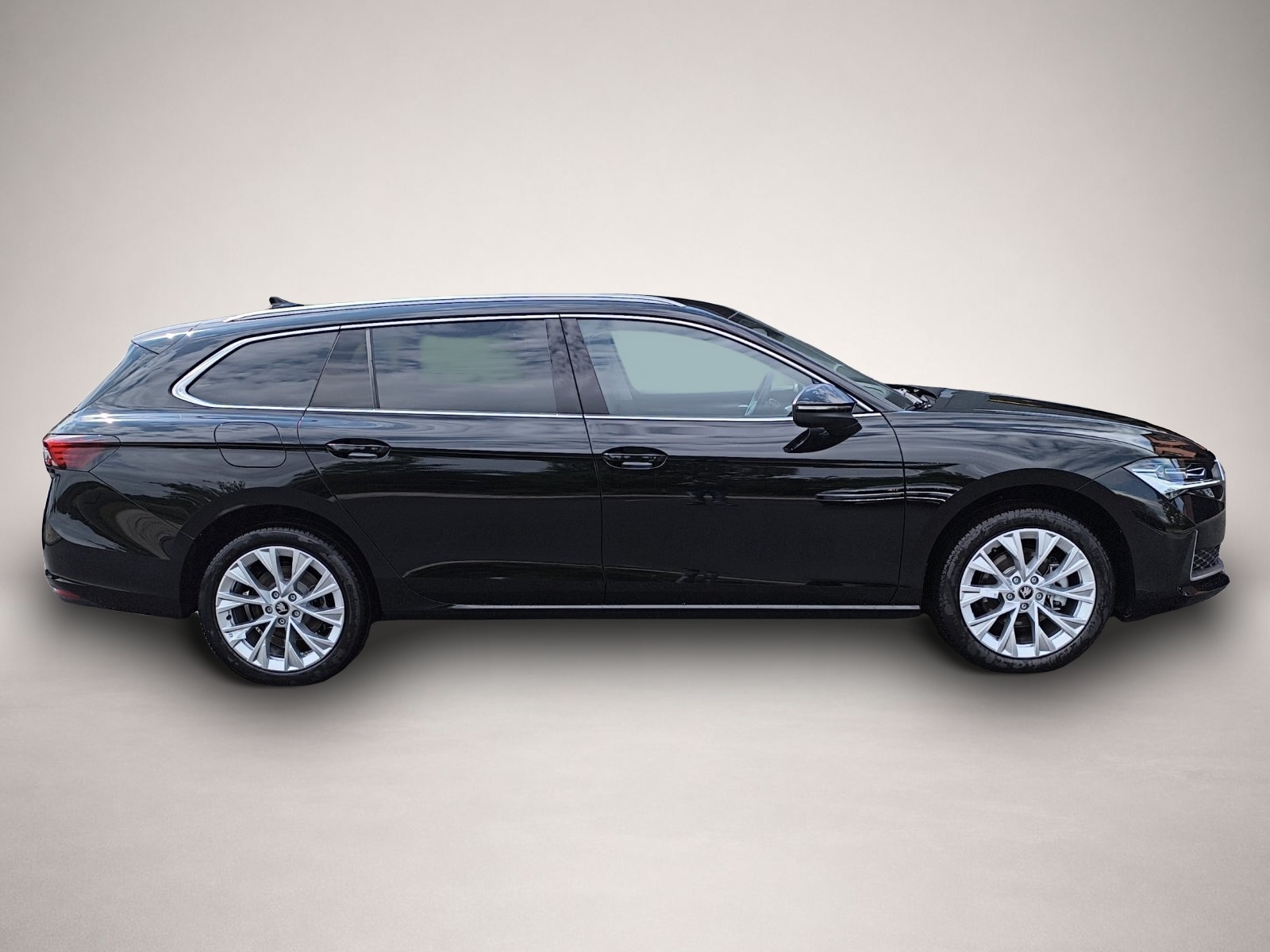 Bild 8 Skoda Superb Combi 2.0 TDI DSG Selection AHK NAV RFK M