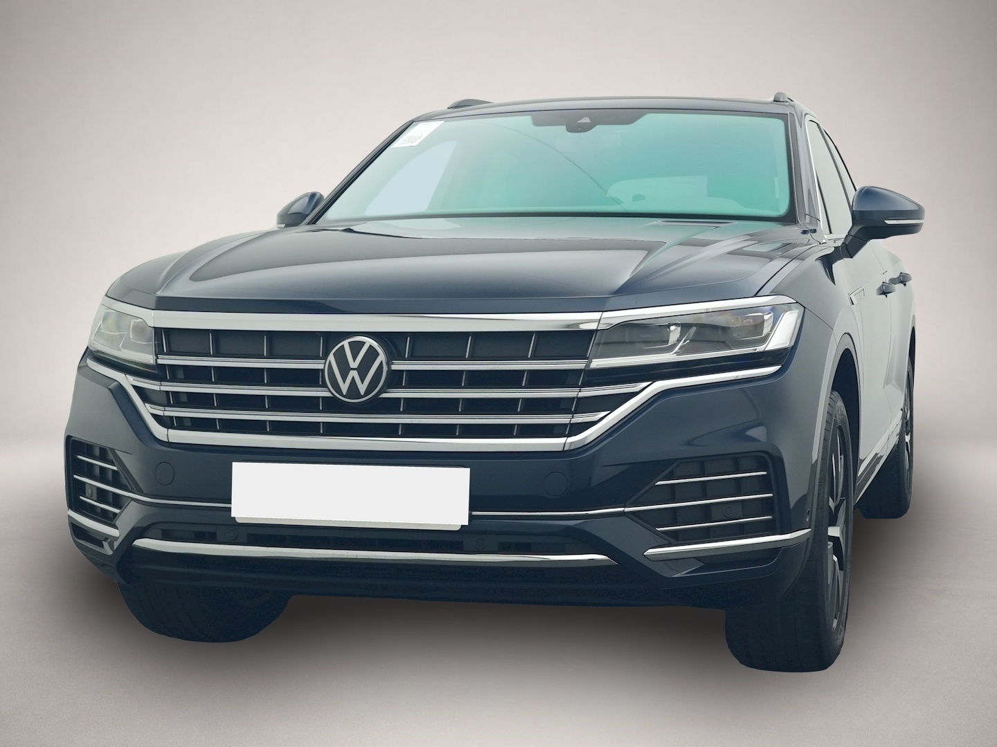 Bild 8 Volkswagen Touareg 3.0 TDI ALU 20 LEDER-PUGLIA PANORAMA