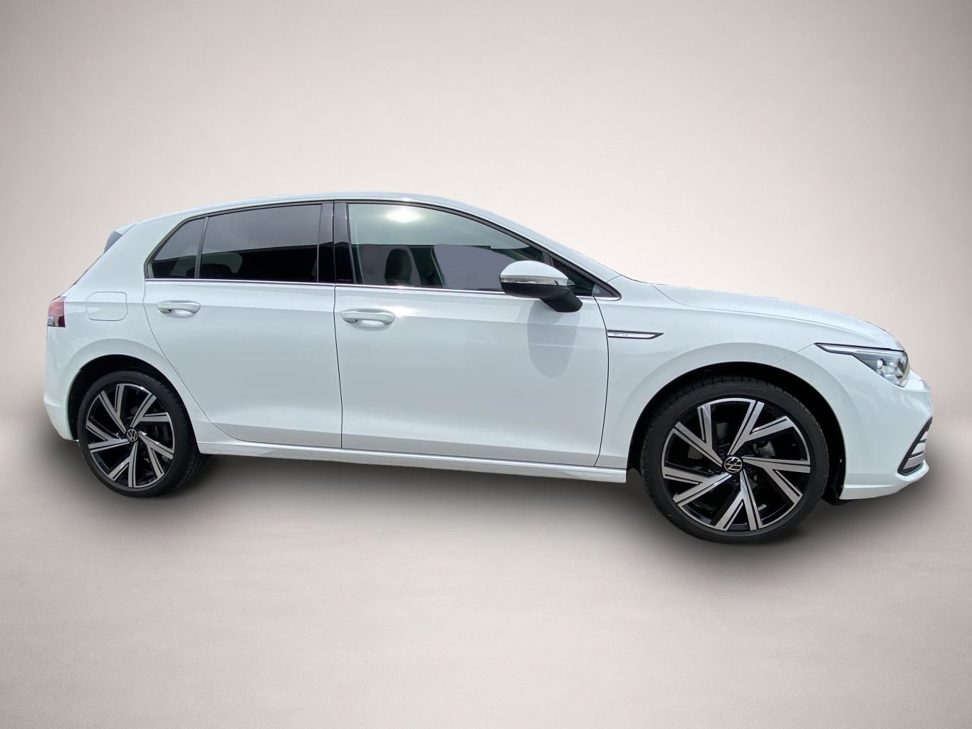 Bild 6 Volkswagen Golf 1.5 TSI DSG STYLE APP-CONNECT+18"+ACTIVE-IN