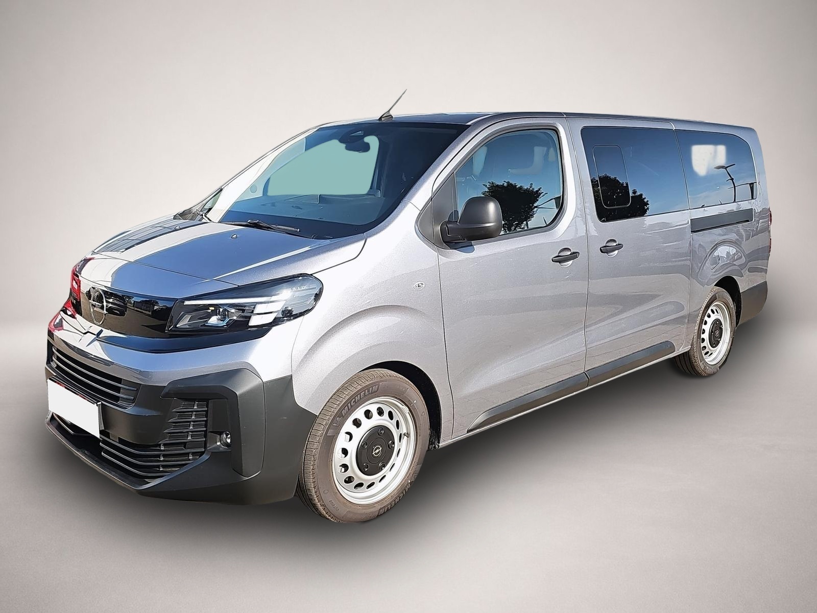 Bild 3 Opel Vivaro Kombi XL 2.2 Diesel Autom. Navi / Kamera