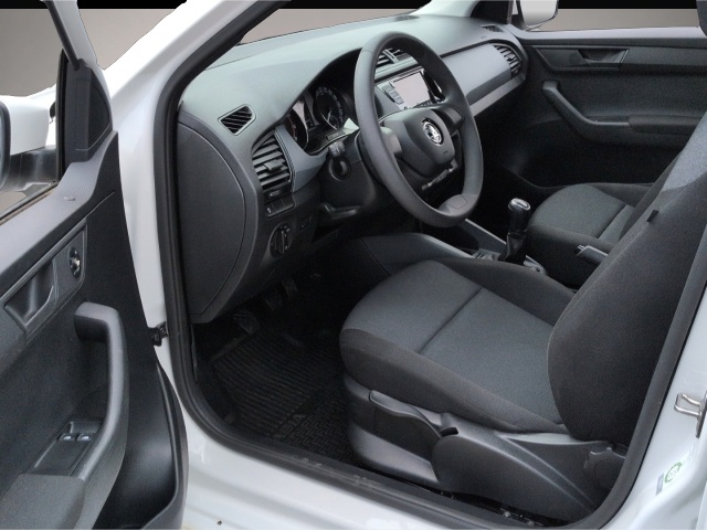 Bild 4 Skoda Fabia Combi Active 1.0TSI*PDC SmartLink Bluetoo