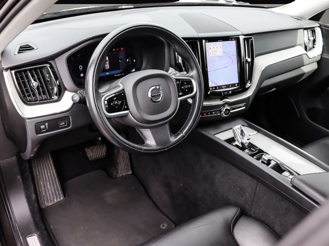 Bild 3 Volvo XC60 Inscription B4 2WD AHK Digitales Cockpit Me