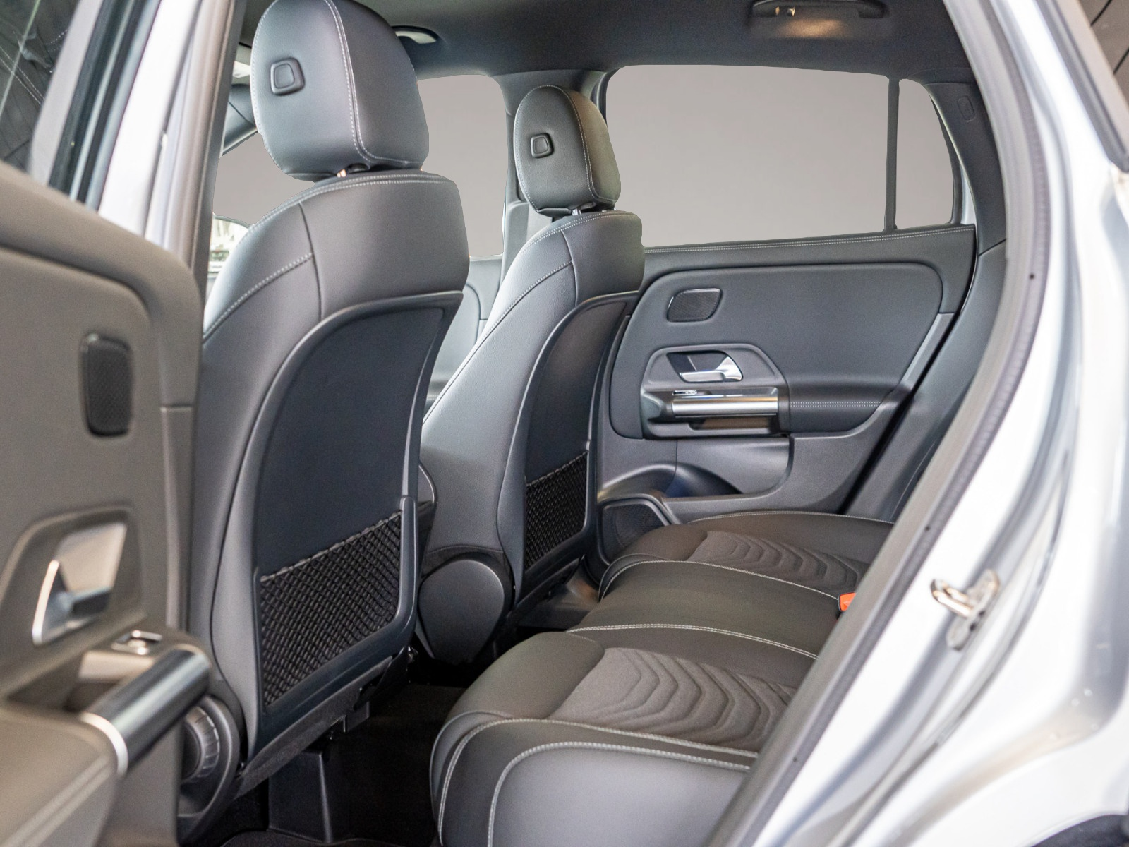 Bild 4 Mercedes-Benz GLA 220