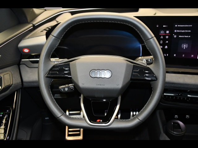 Bild 5 Audi Q6 e-tron edition one blue HeadUp/B+O/Matrix/AHK