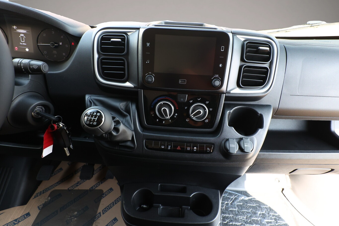 Bild 5 Citroën Jumper 35+ L4H2 CarPlay CargoP PremiumC E-Rad