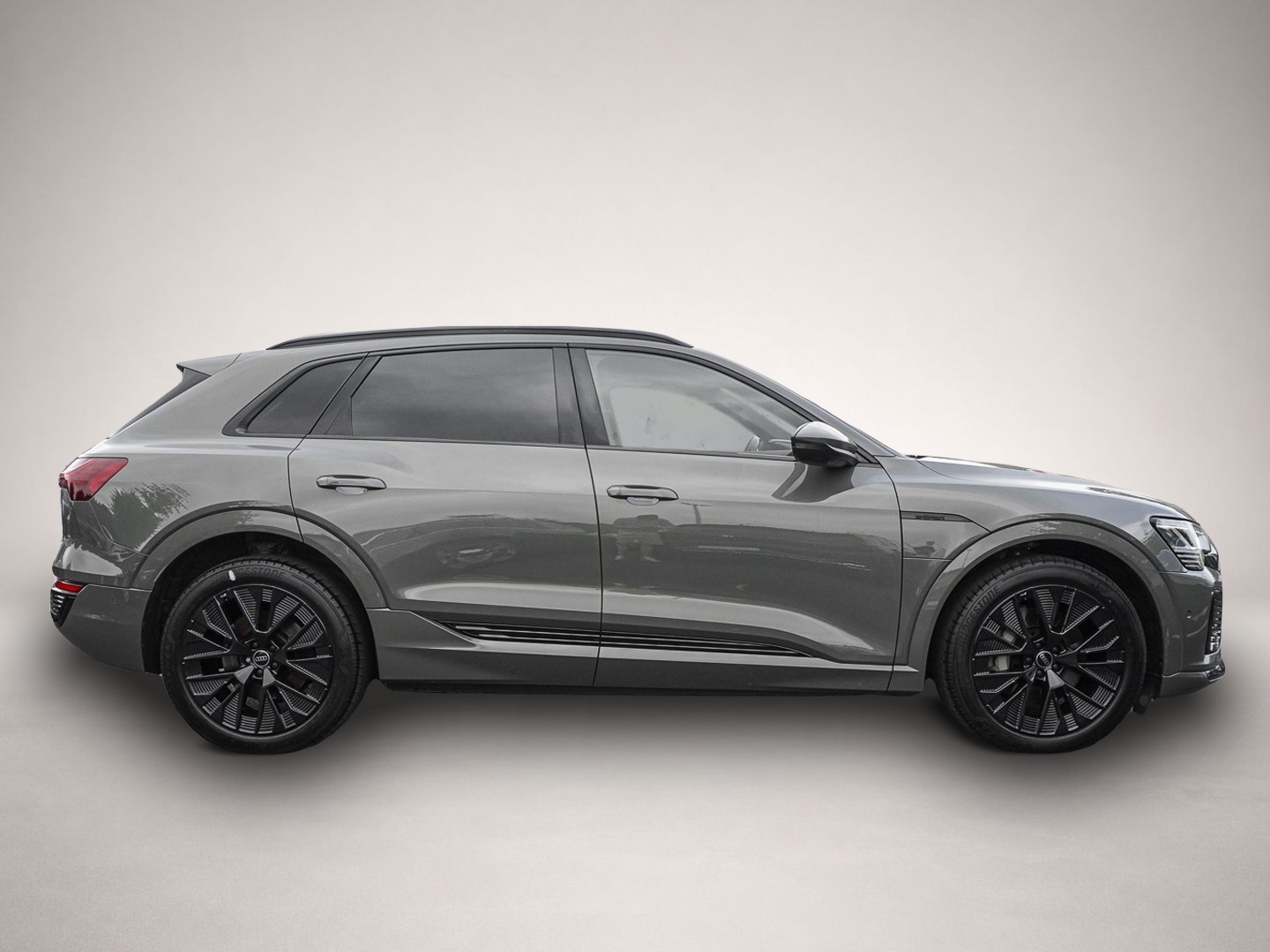 Bild 4 Audi Q8 e-tron 50 quattro S line