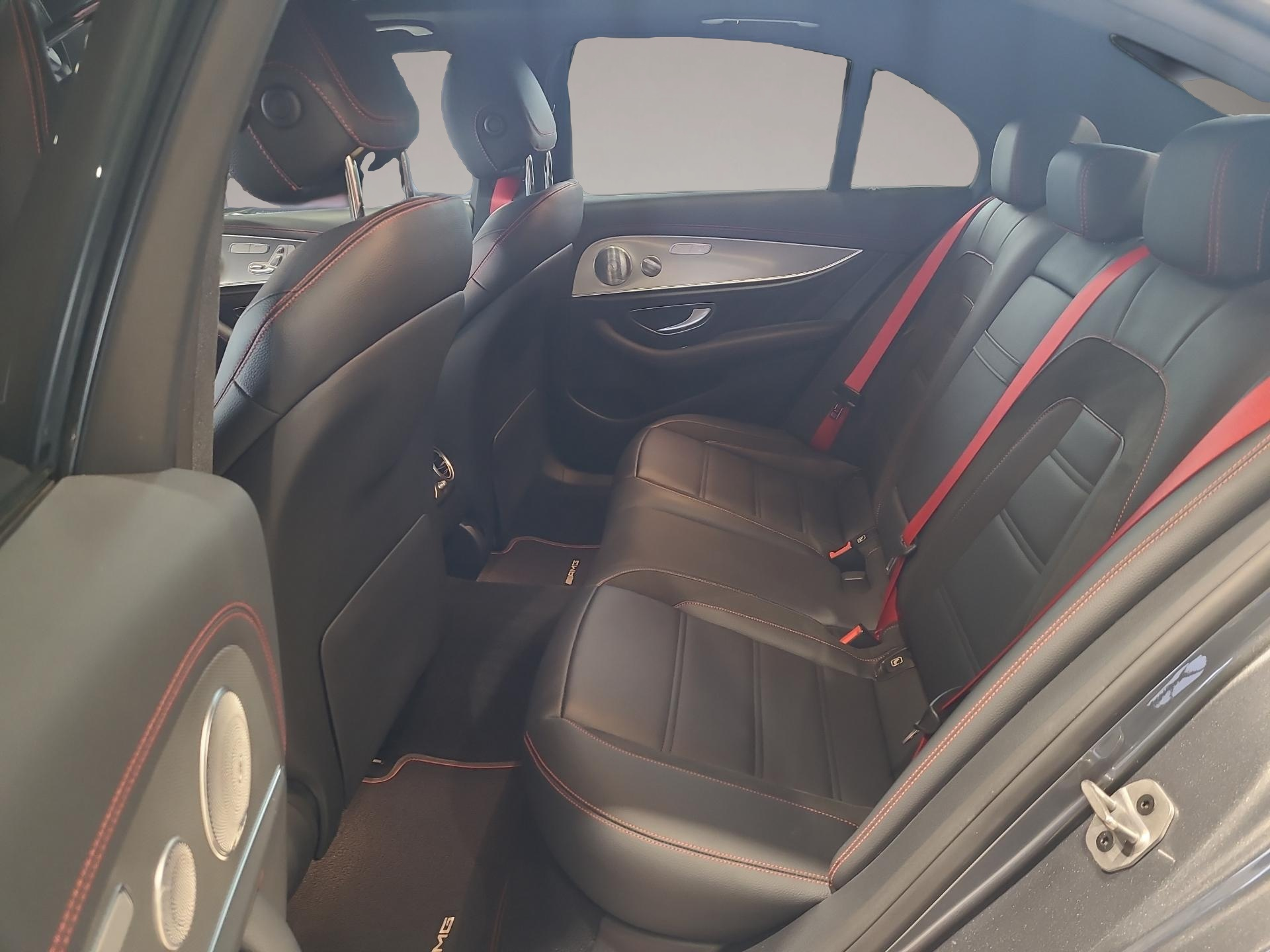 Bild 7 Mercedes-Benz E 53 AMG E 53 AMG 4Matic+ Sportpaket Bluetooth L
